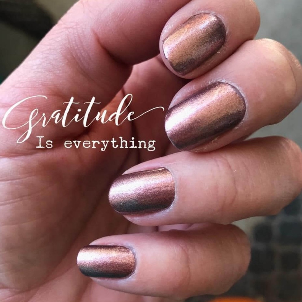 CS retired shade “Gratitude is Everything” DIY manicure without the dry time! - Picture 4 of 6